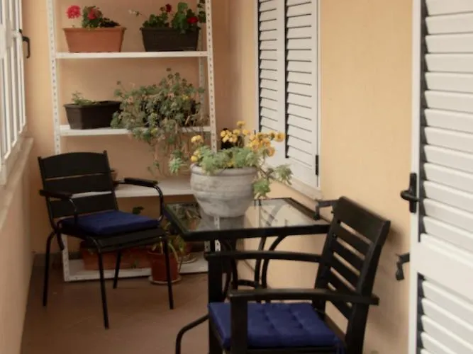 Malena 2+2 ドゥブロブニク